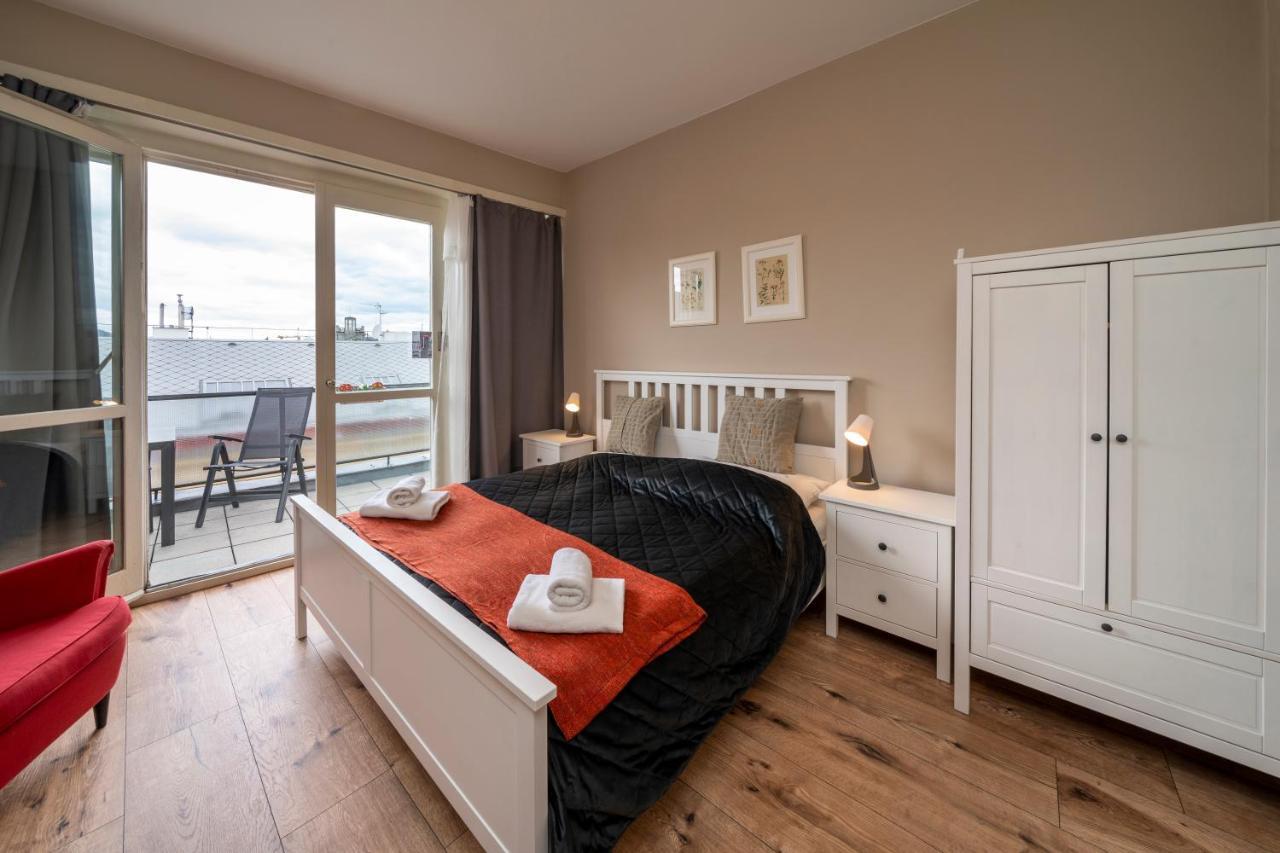 New Town - Apple Apartments Praag Buitenkant foto