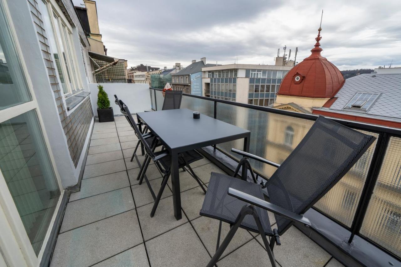 New Town - Apple Apartments Praag Buitenkant foto