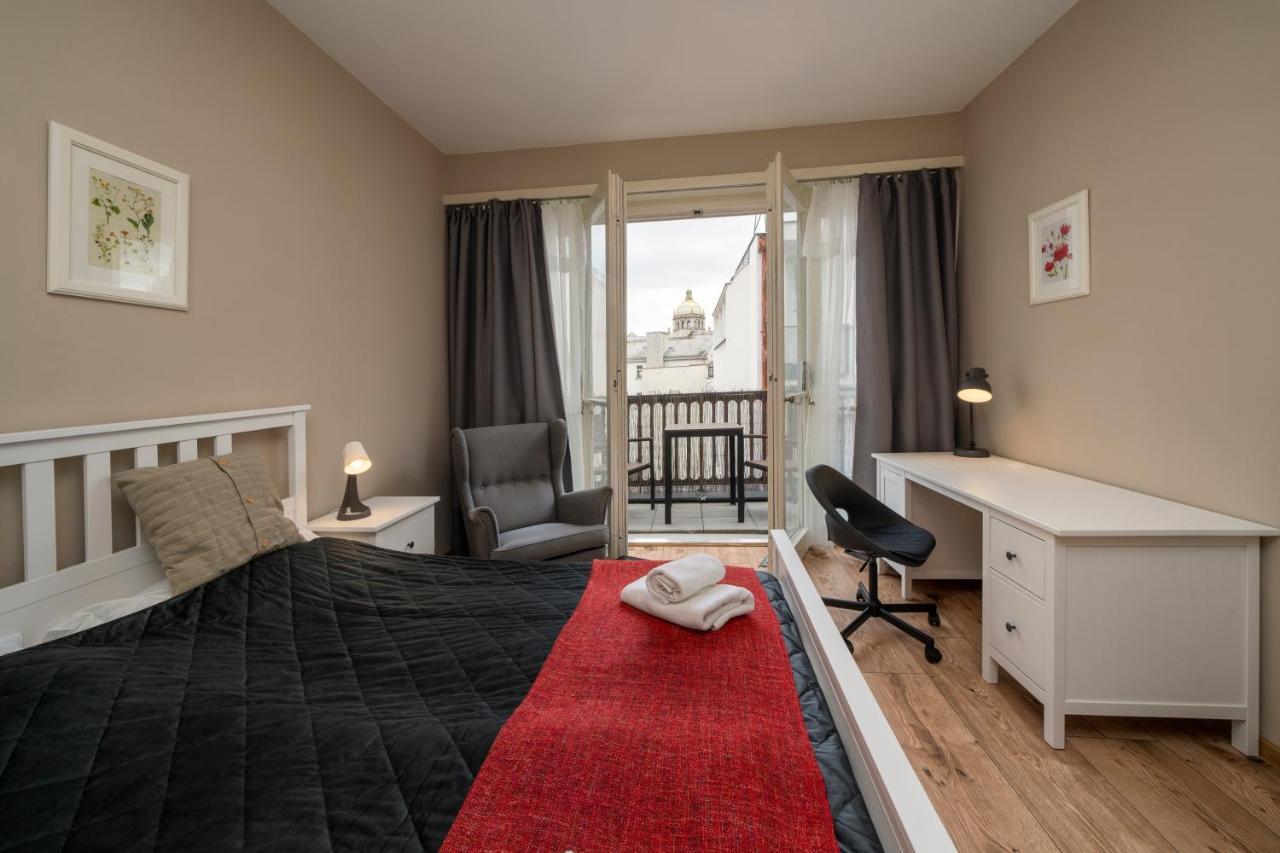 New Town - Apple Apartments Praag Buitenkant foto
