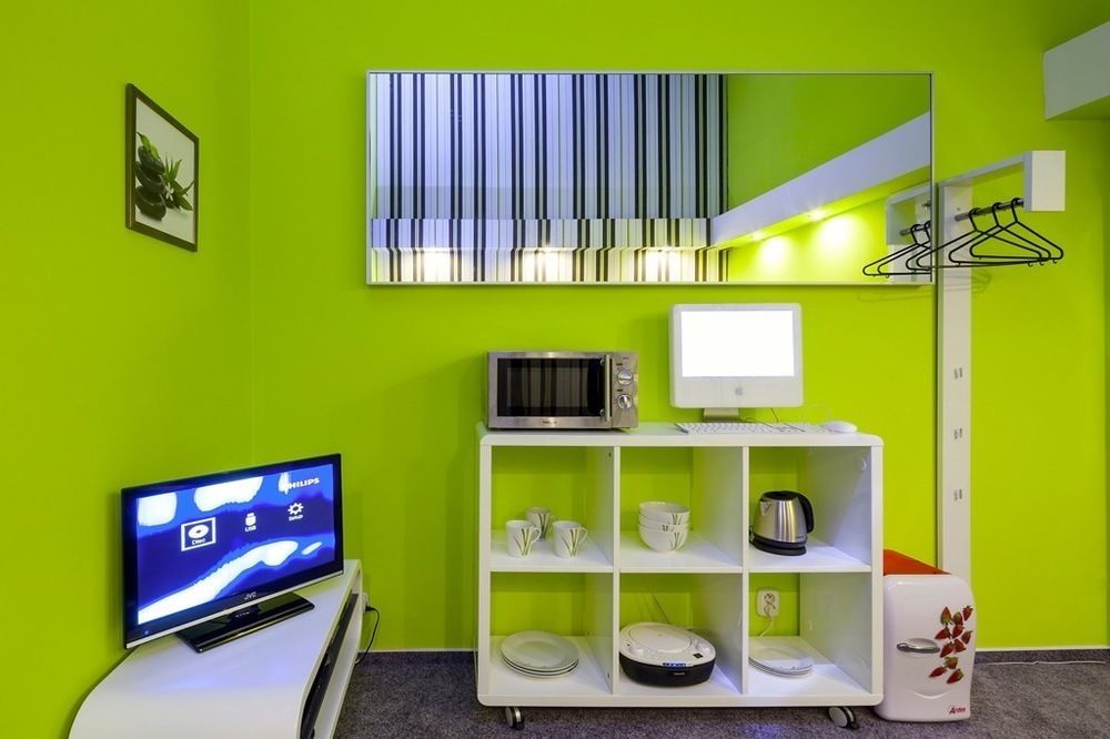 New Town - Apple Apartments Praag Buitenkant foto